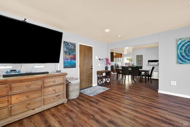 1424 Mckinley St, Fairfield, CA 94533