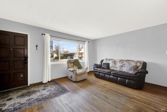 1424 Mckinley St, Fairfield, CA 94533