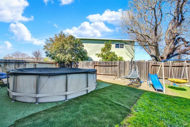 1424 Mckinley St, Fairfield, CA 94533