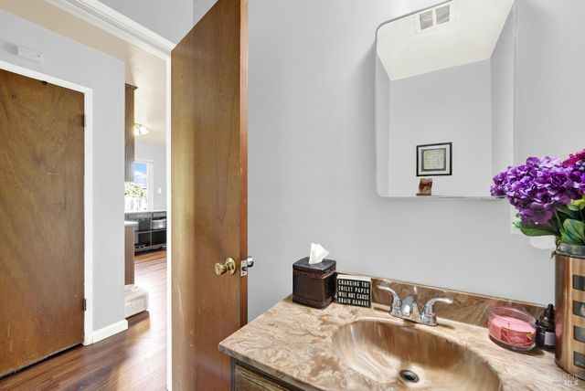 1424 Mckinley St, Fairfield, CA 94533