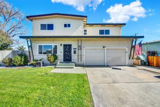 1424 Mckinley St, Fairfield, CA 94533