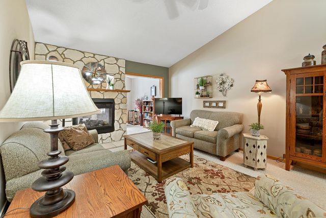 6920 42nd Avenue N, Crystal, MN 55427