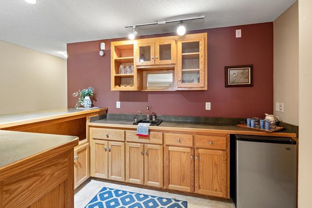 6920 42nd Avenue N, Crystal, MN 55427