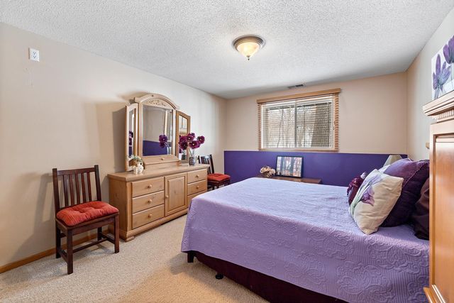 6920 42nd Avenue N, Crystal, MN 55427