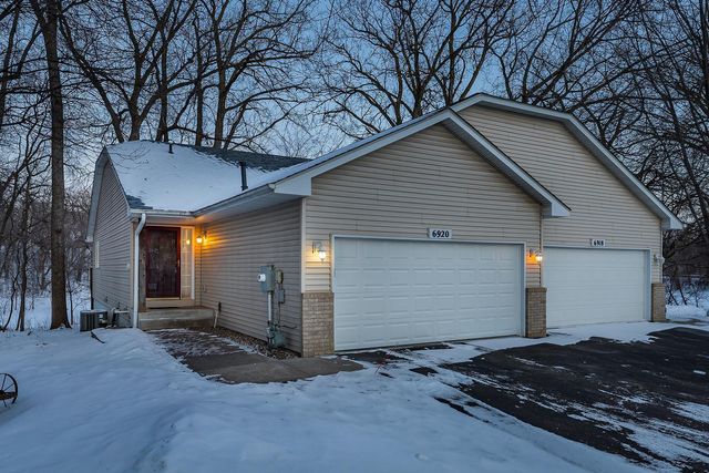 6920 42nd Avenue N, Crystal, MN 55427