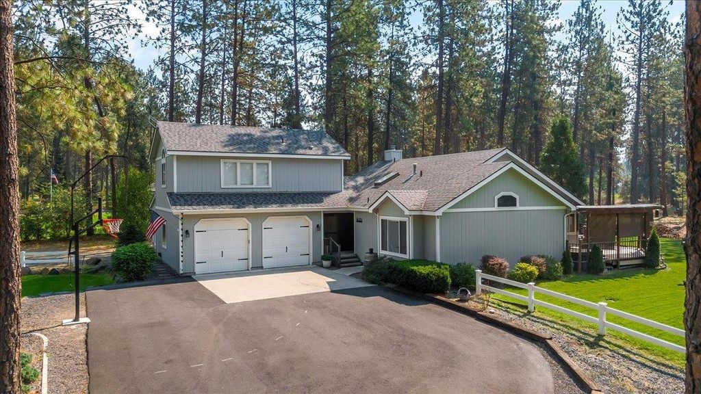 4508 E Silver Pine Rd, Colbert, WA 99005