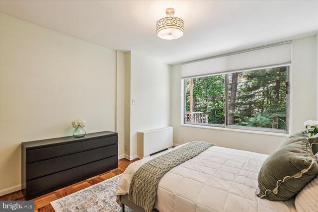4100 CATHEDRAL AVE NW #818, Washington, DC 20016