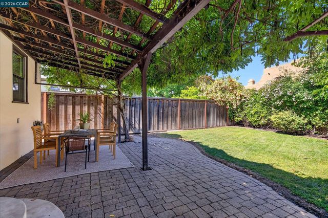 714 Arbor Dr, San Leandro, CA 94577