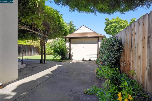 714 Arbor Dr, San Leandro, CA 94577
