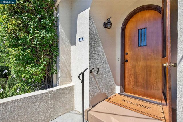 714 Arbor Dr, San Leandro, CA 94577
