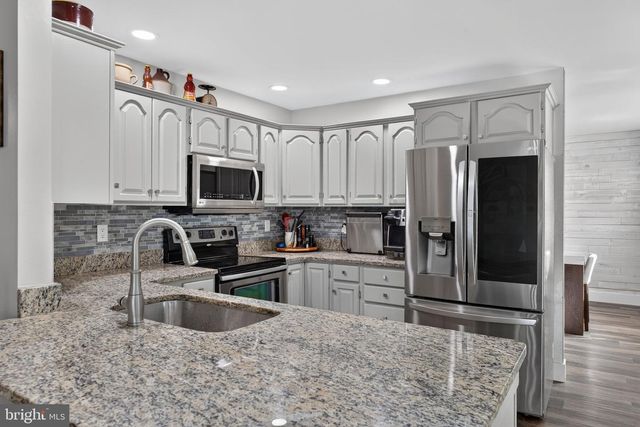 109 FARMSTEAD CIR, Lebanon, PA 17042
