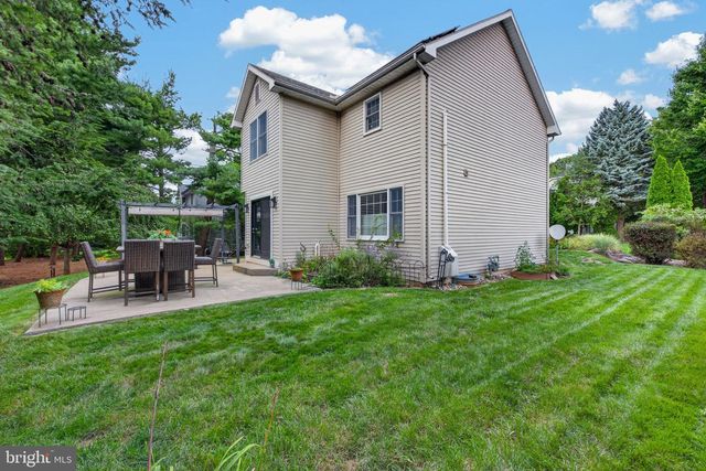 109 FARMSTEAD CIR, Lebanon, PA 17042