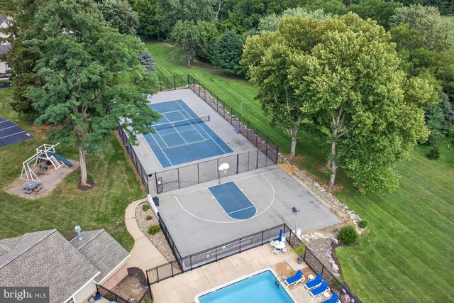 109 FARMSTEAD CIR, Lebanon, PA 17042