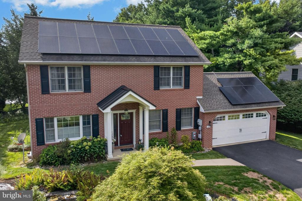 109 FARMSTEAD CIR, Lebanon, PA 17042