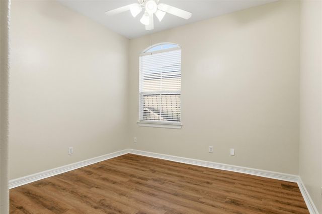 901 Mckinney Park Lane, Houston, TX 77003