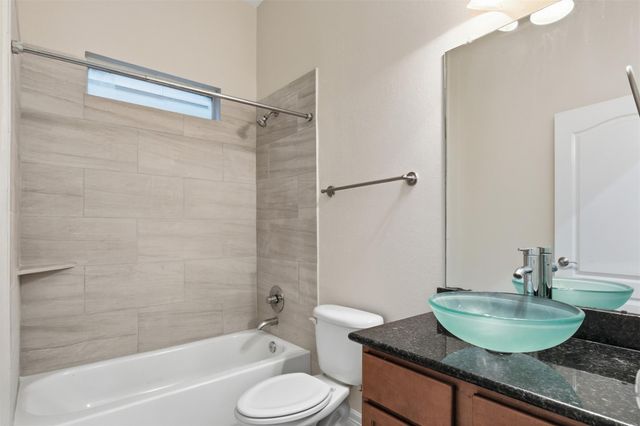 901 Mckinney Park Lane, Houston, TX 77003