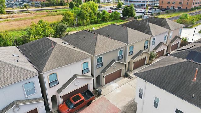 901 Mckinney Park Lane, Houston, TX 77003