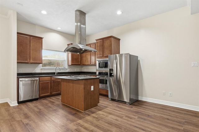 901 Mckinney Park Lane, Houston, TX 77003