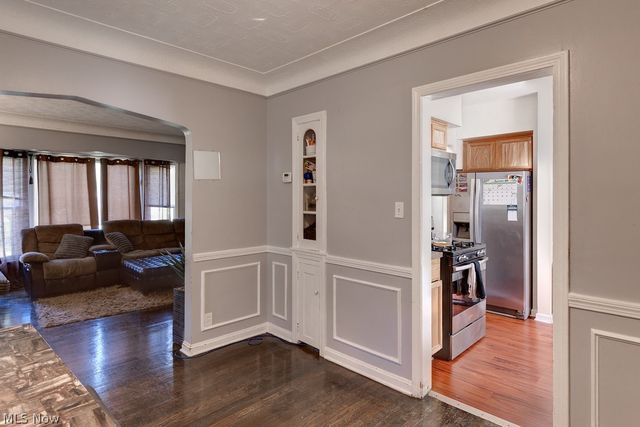 16612 Glendale Avenue, Cleveland, OH 44128