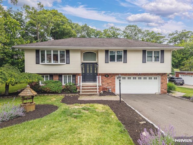 66 Robert Street, North Haledon, NJ 07508