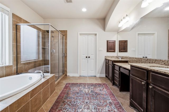 2405 Barton Shores Drive, Pearland, TX 77584