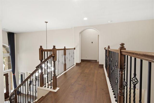 2405 Barton Shores Drive, Pearland, TX 77584