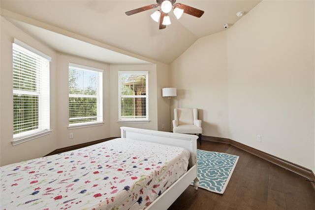 2405 Barton Shores Drive, Pearland, TX 77584