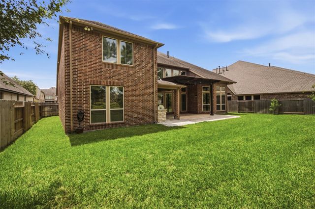 2405 Barton Shores Drive, Pearland, TX 77584