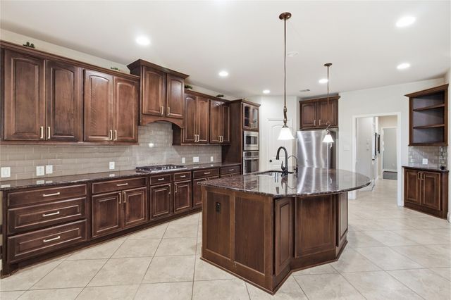 2405 Barton Shores Drive, Pearland, TX 77584
