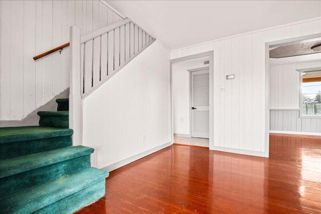 11 M J B Drive, London, KY 40744