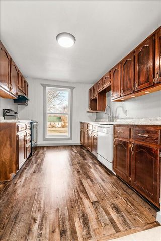 11 M J B Drive, London, KY 40744