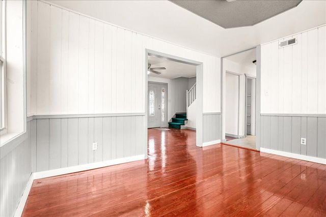 11 M J B Drive, London, KY 40744