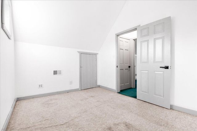 11 M J B Drive, London, KY 40744