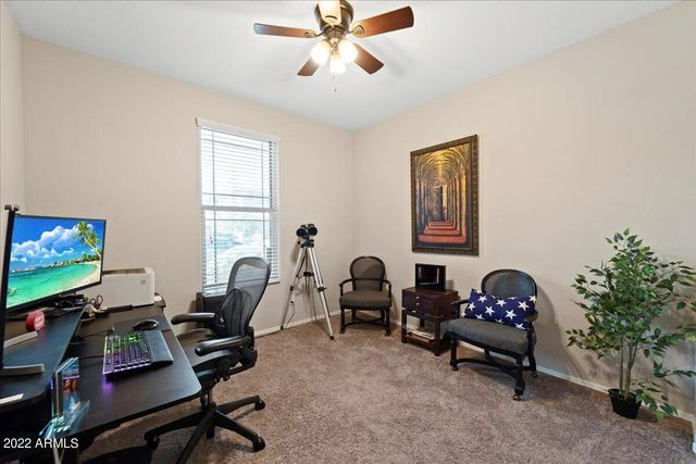 2430 E HAZELTINE Way, Gilbert, AZ 85298