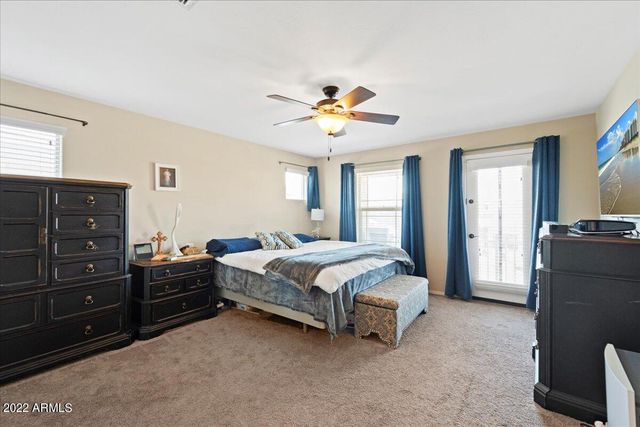 2430 E HAZELTINE Way, Gilbert, AZ 85298