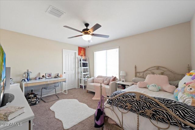 2430 E HAZELTINE Way, Gilbert, AZ 85298