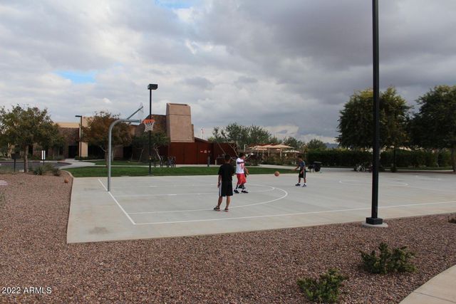 2430 E HAZELTINE Way, Gilbert, AZ 85298