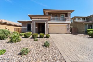 2430 E HAZELTINE Way, Gilbert, AZ 85298