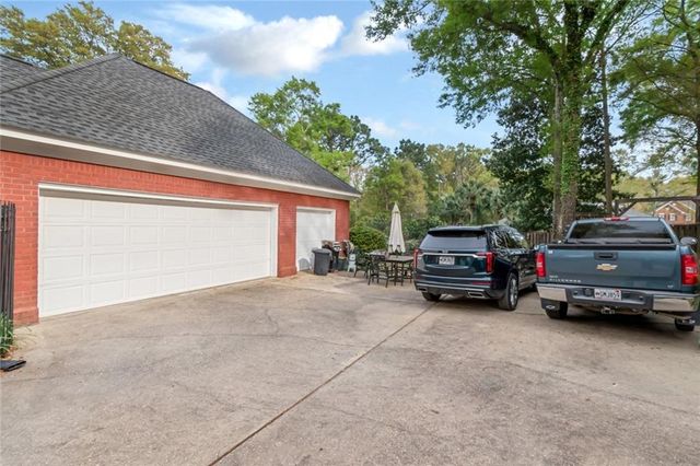 2875 Briarfield Lane, Mobile, AL 36693