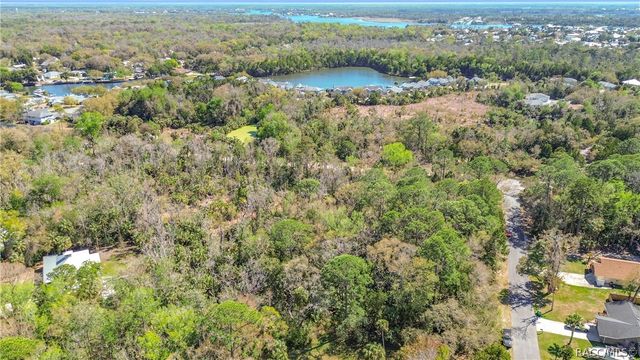 4051 N Casa Terrace, Crystal River, FL 34428