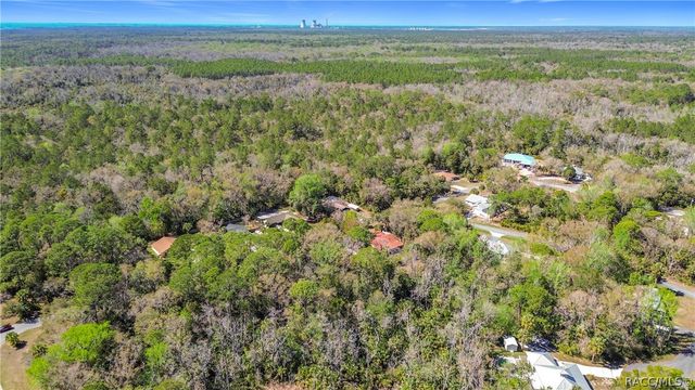 4051 N Casa Terrace, Crystal River, FL 34428