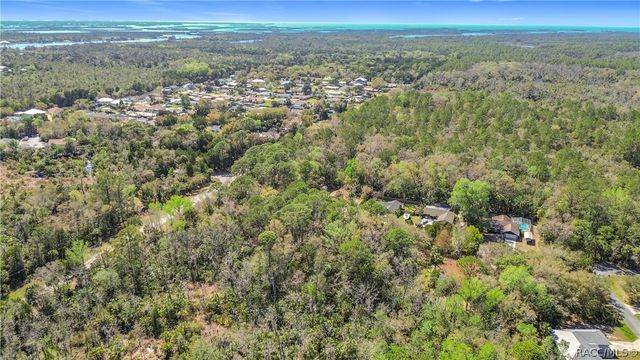 4051 N Casa Terrace, Crystal River, FL 34428