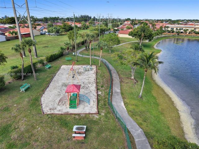 1330 SW 135th Ct, Miami, FL 33184