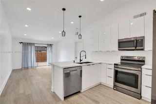 1330 SW 135th Ct, Miami, FL 33184