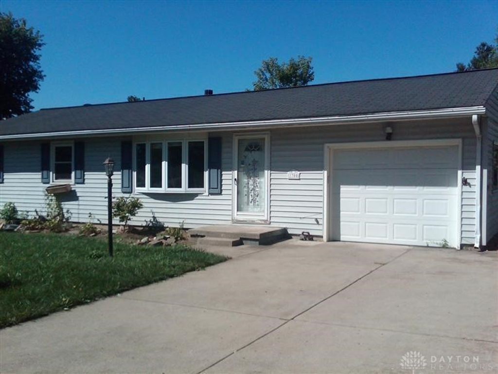 1700 Johns Road, Middletown, OH 45044