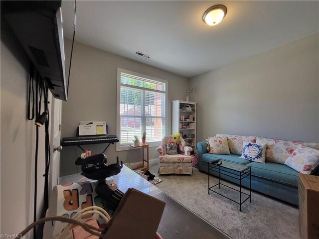 397 Northbridge Drive, High Point, NC 27265