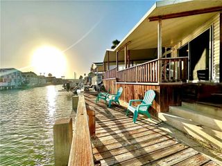 495 W Clam Circle, Port Isabel, TX 78578