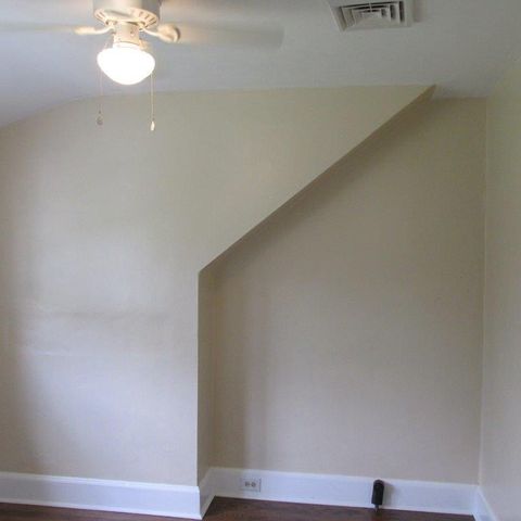 5240 Hawthorne RD, Roanoke, VA 24012