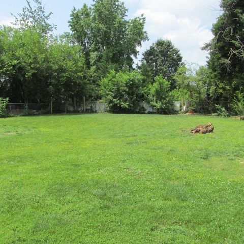 5240 Hawthorne RD, Roanoke, VA 24012