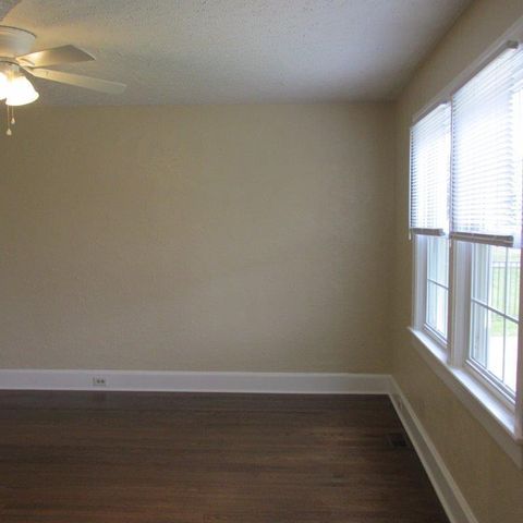 5240 Hawthorne RD, Roanoke, VA 24012